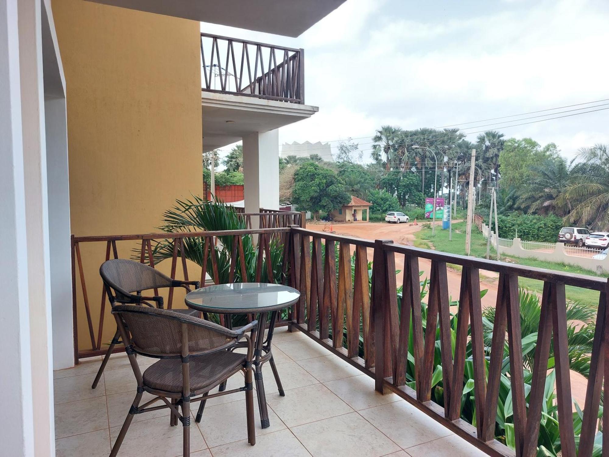Forest View Apartments Kololi Extérieur photo